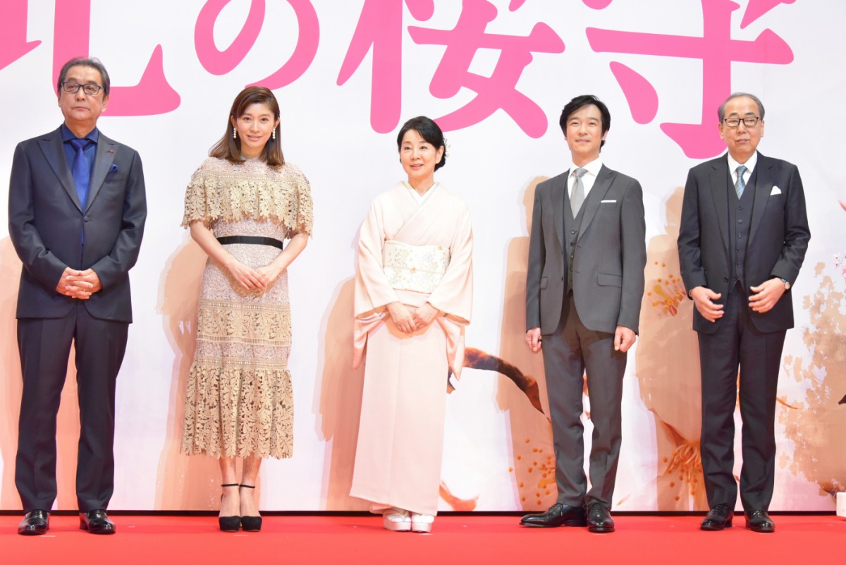 吉永小百合、篠原涼子をスポーツジムにお誘い「同じプールで泳ぎたい」