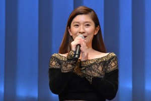 篠原涼子、映画『北の桜守』完成披露試写会舞台挨拶に登壇