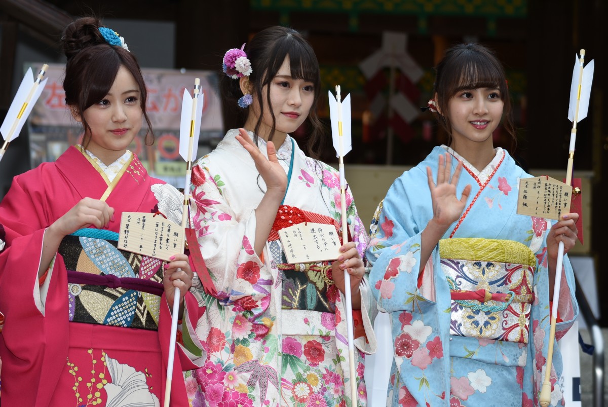 乃木坂46新成人・星野みなみ、川後陽菜ら華やか振袖姿 “憧れの大人”は白石麻衣