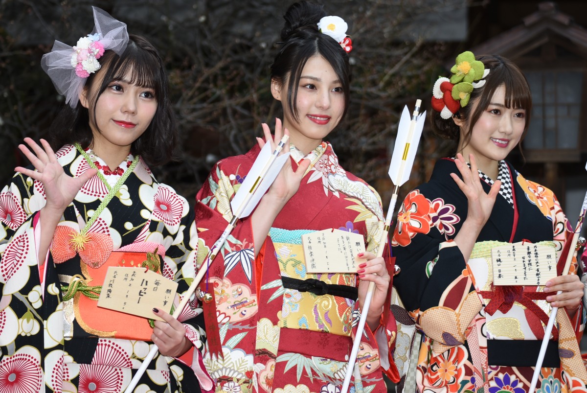 乃木坂46新成人・星野みなみ、川後陽菜ら華やか振袖姿 “憧れの大人”は白石麻衣
