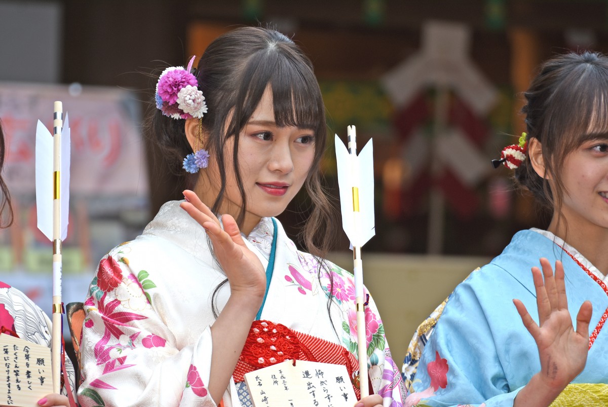 乃木坂46新成人・星野みなみ、川後陽菜ら華やか振袖姿 “憧れの大人”は白石麻衣