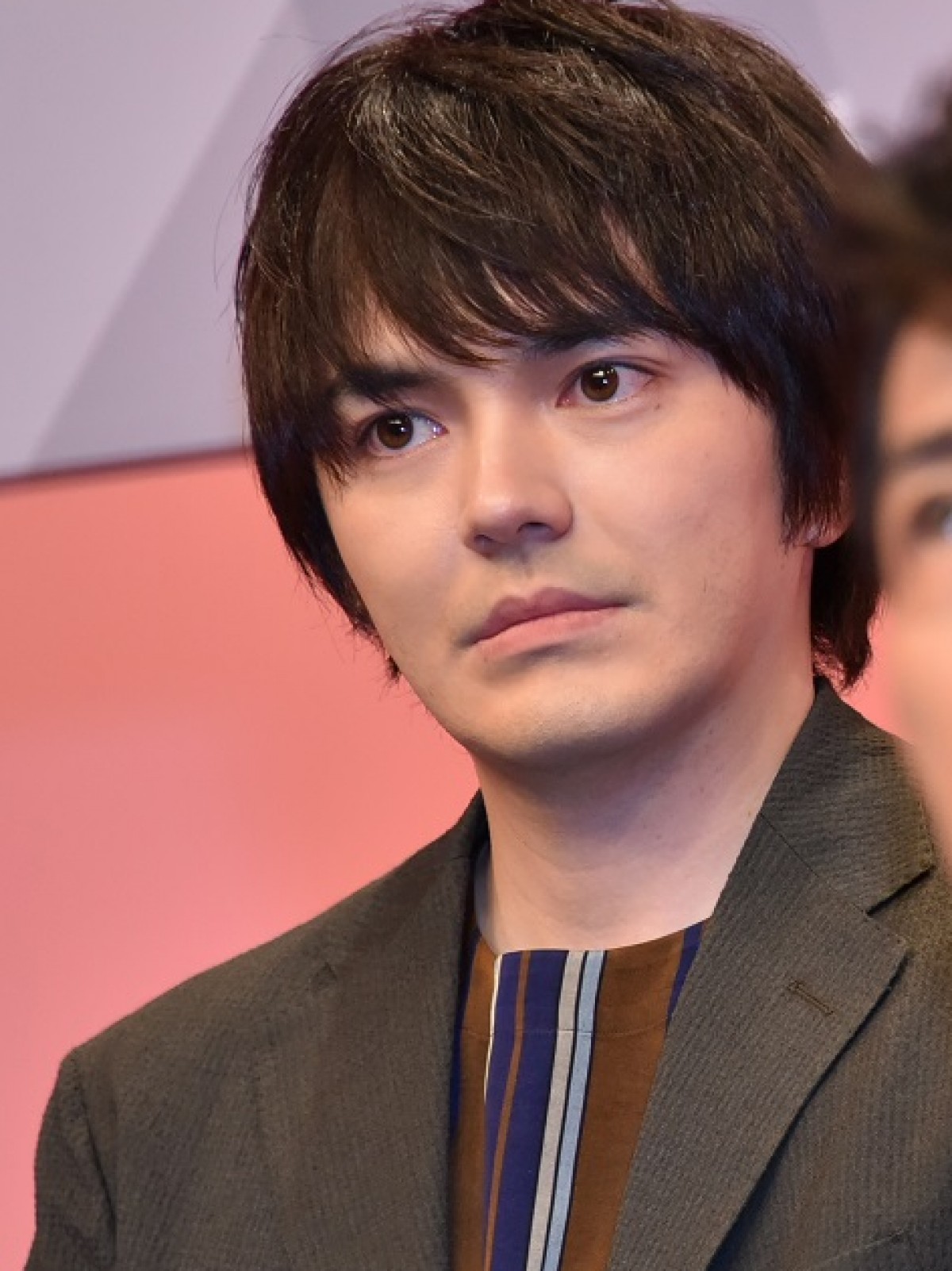 KAT-TUN再始動の亀梨和也、今年の抱負は「ビビりな自分に勝てる年に」