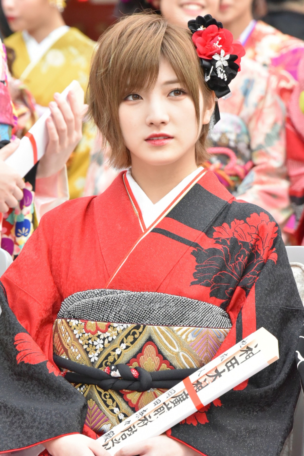 ＜AKB48成人式＞向井地美音「東京ドーム立ちたい」 高橋朱里は総監督の酒グセ暴露