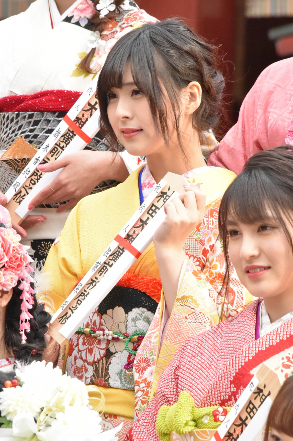 ＜AKB48成人式＞向井地美音「東京ドーム立ちたい」 高橋朱里は総監督の酒グセ暴露