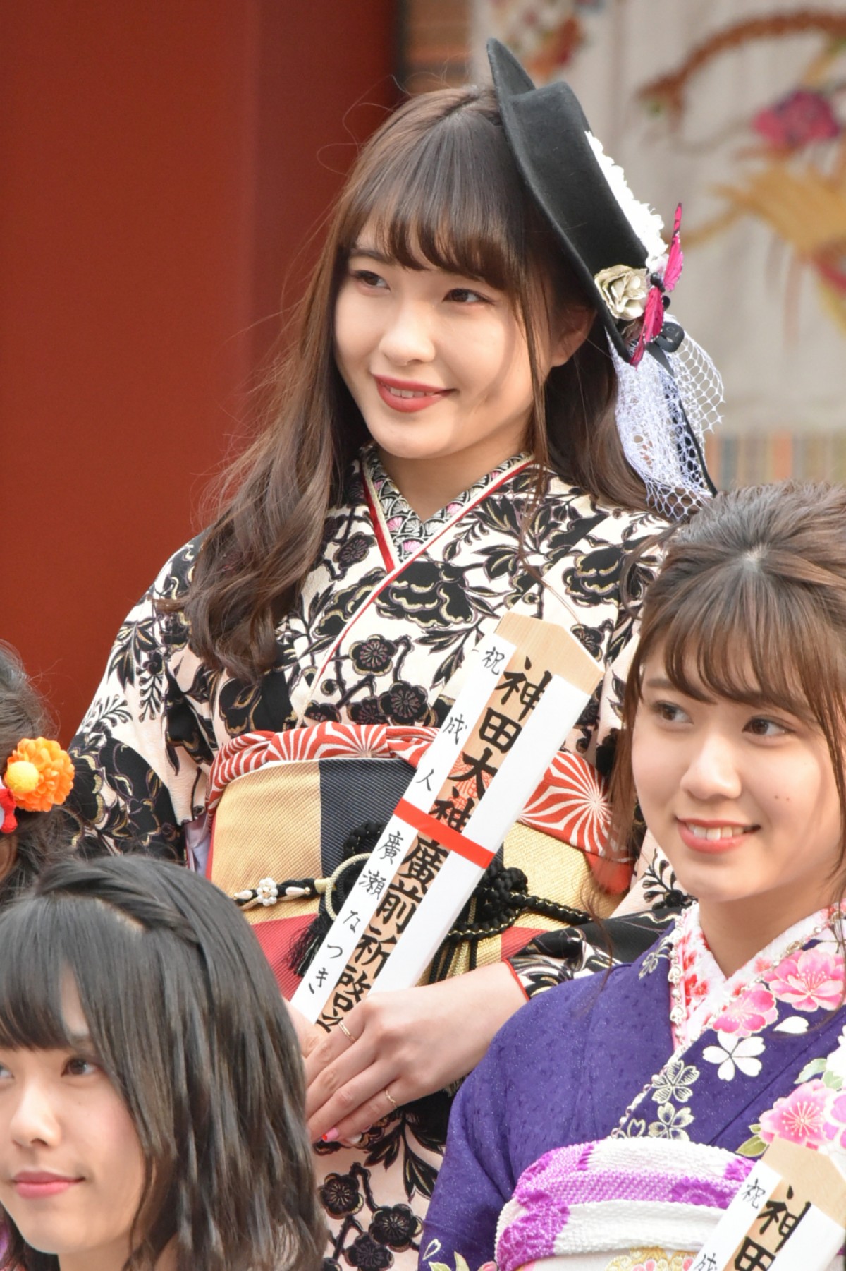 ＜AKB48成人式＞向井地美音「東京ドーム立ちたい」 高橋朱里は総監督の酒グセ暴露