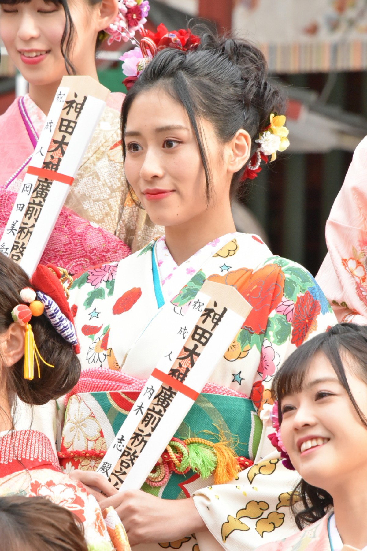 ＜AKB48成人式＞向井地美音「東京ドーム立ちたい」 高橋朱里は総監督の酒グセ暴露