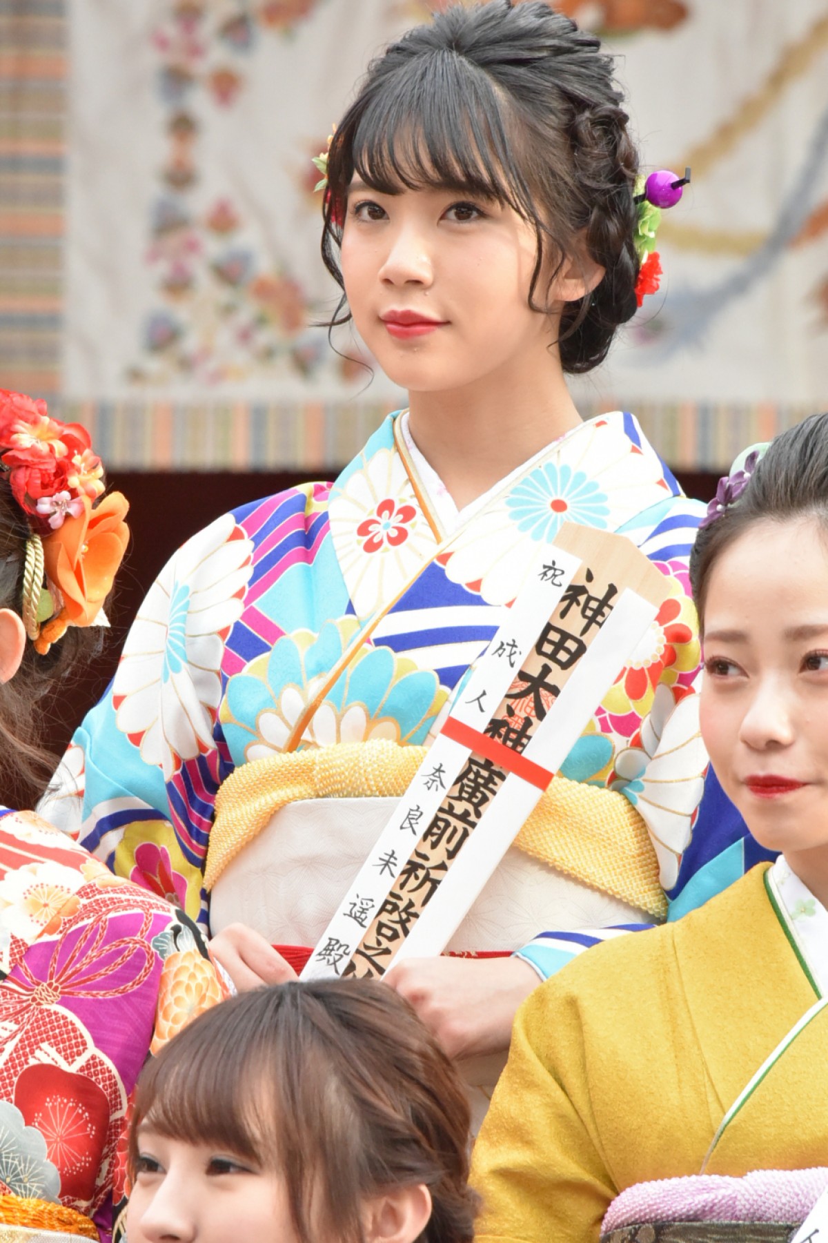 ＜AKB48成人式＞向井地美音「東京ドーム立ちたい」 高橋朱里は総監督の酒グセ暴露