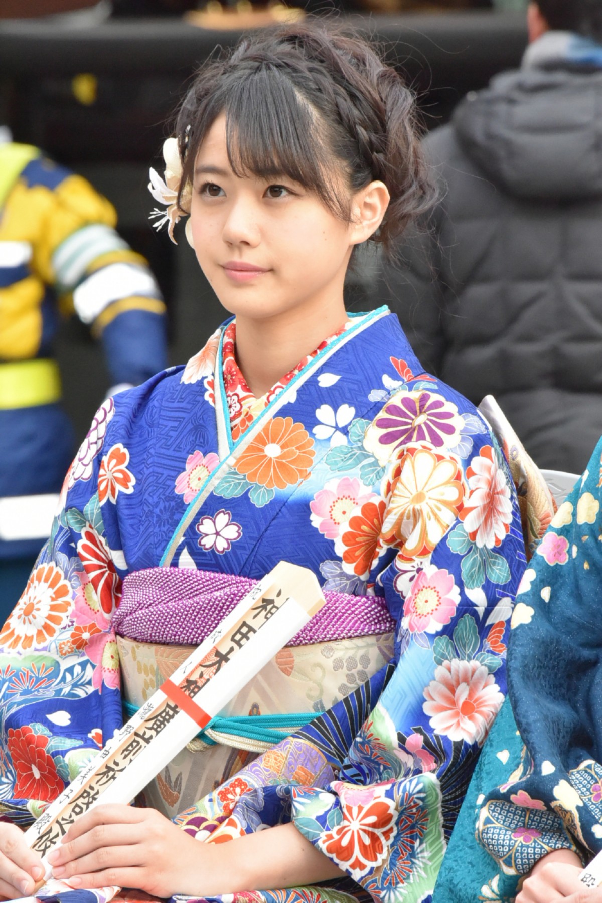 ＜AKB48成人式＞向井地美音「東京ドーム立ちたい」 高橋朱里は総監督の酒グセ暴露