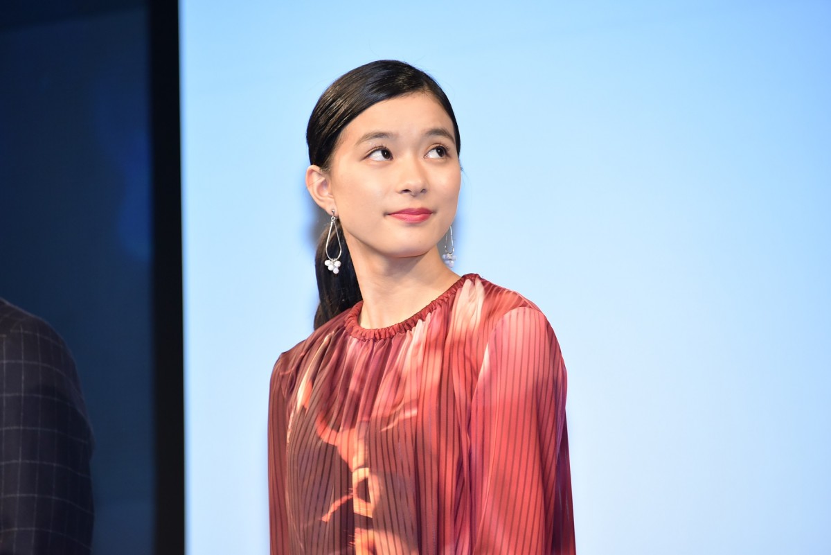 芳根京子、志尊淳との“初キスシーン” で起きた口臭ハプニング