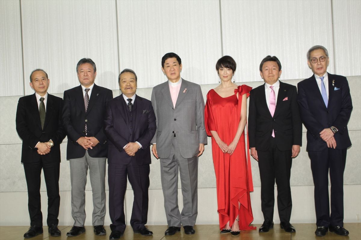 第41回日本アカデミー賞、『三度目の殺人』『関ヶ原』が最多10部門で受賞