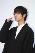 窪田正孝、『犬猿』プレミア上映会 舞台挨拶に登壇