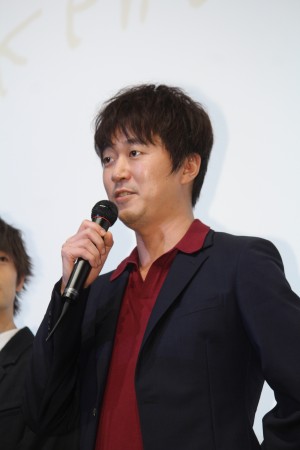 新井浩文、『犬猿』プレミア上映会 舞台挨拶に登壇