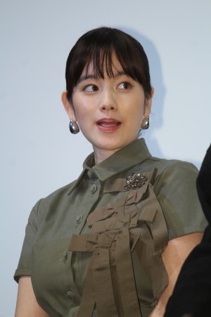 筧美和子、『犬猿』プレミア上映会 舞台挨拶に登壇