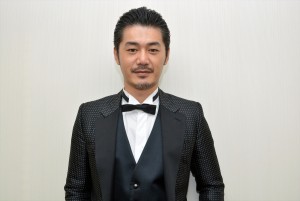 平山浩行、『隣の家族は青く見える』インタビュー