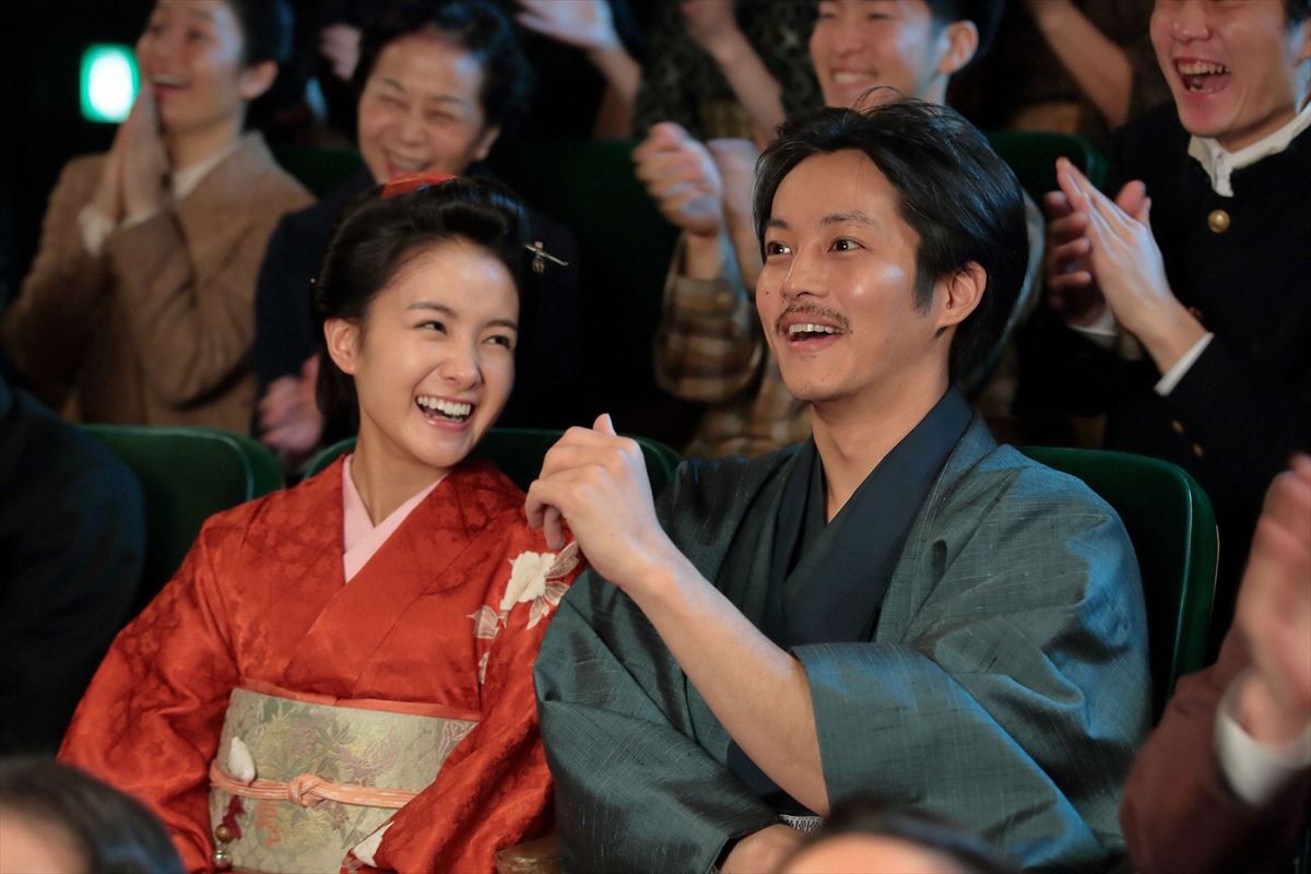 『わろてんか』第17週、藤吉はてんに寄席のイロハを教える  一方アメリカ行きの夢を…