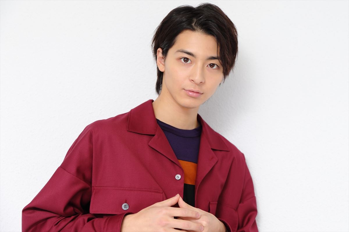 浜辺美波＆高杉真宙、“個性的なキャラ”だからこそ「見たくなる作品にしたい」