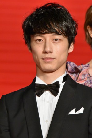 坂口健太郎、映画『今夜、ロマンス劇場で』ジャパンプレミア（レッドカーペット）に登場