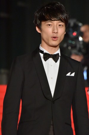 坂口健太郎、映画『今夜、ロマンス劇場で』ジャパンプレミア（レッドカーペット）に登場