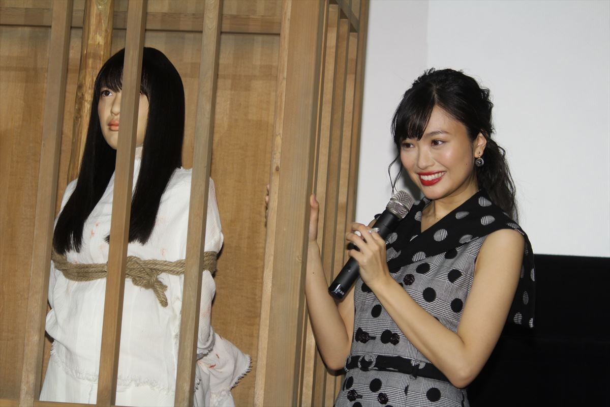 北原里英、顔を舐められたり雪原を薄着で歩いたり… 「寒くて泣いたのは初めて」