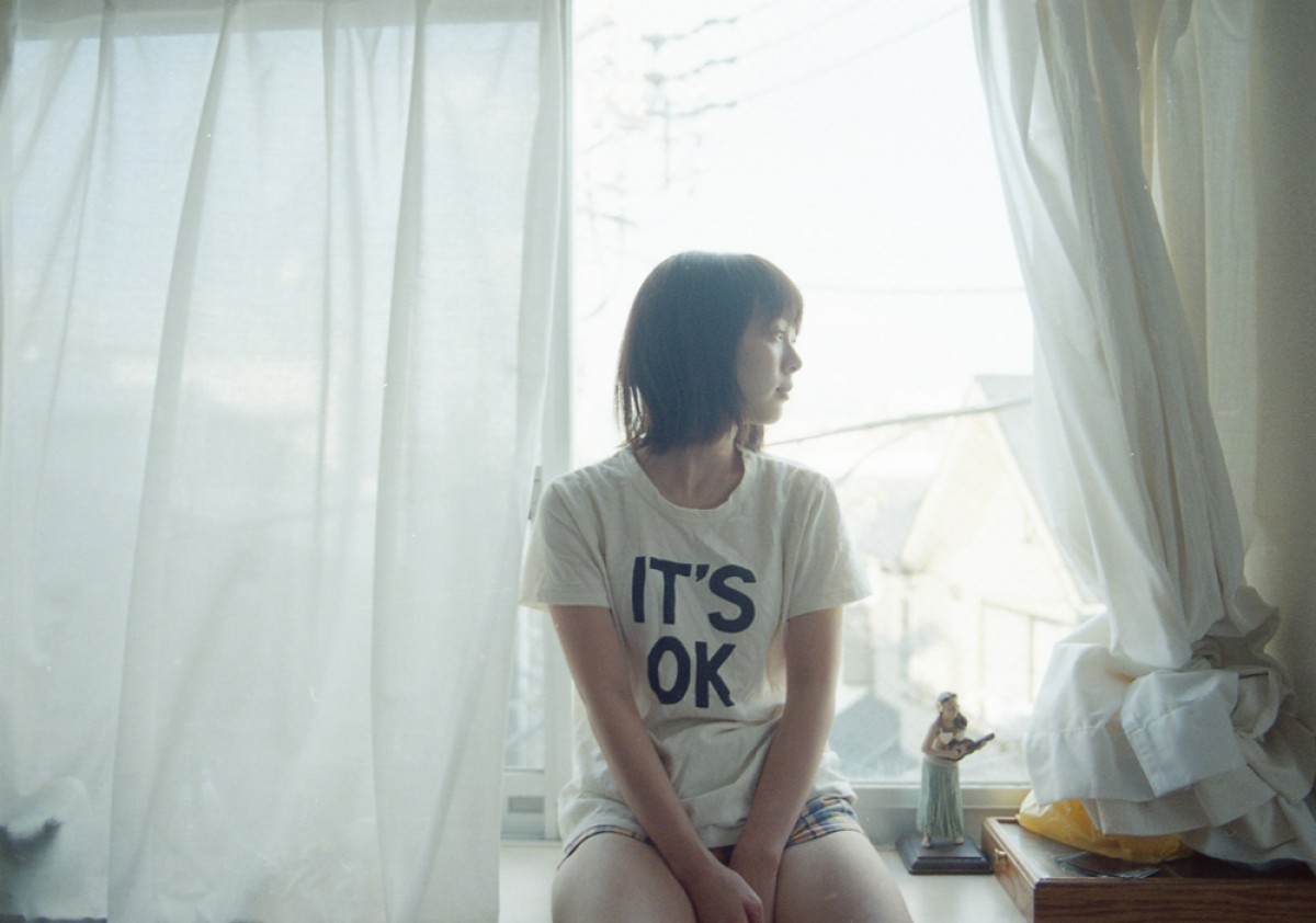 森川葵ら女優・アイドルの“すっぴん”切り取る写真集『寝起き女子』発売
