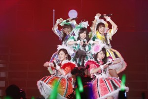  『ももいろクローバーZ 2018 OPENING ～新しい青空へ～』ライブの模様