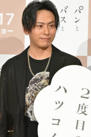 『パンとバスと2度目のハツコイ』の完成披露舞台挨拶に出席した山下健二郎／2月17日（土）よりイオンシネマにて全国公開
