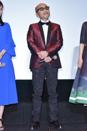 竹中直人、『レオン』完成披露試写会 舞台挨拶に登壇