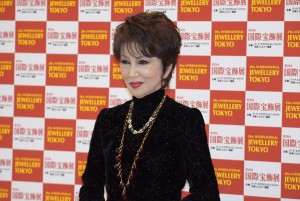 浅丘ルリ子、「第29回 日本ジュエリーベストドレッサー賞」授賞式に登壇