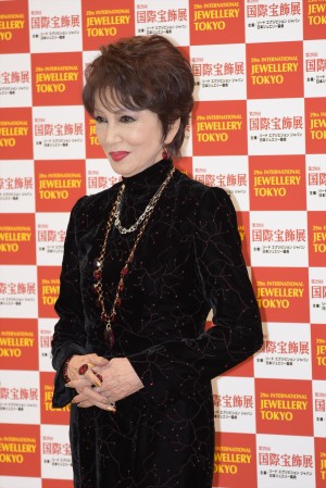 浅丘ルリ子、「第29回 日本ジュエリーベストドレッサー賞」授賞式に登壇