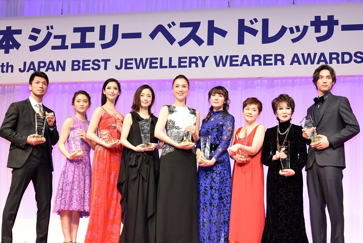 上戸彩、母としてジュエリーへの想い明かす「娘が着けてくれたら」
