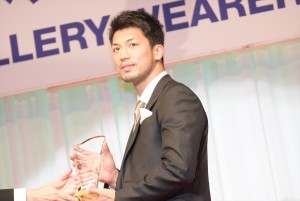 村田諒太、「第29回 日本ジュエリーベストドレッサー賞」授賞式に登壇