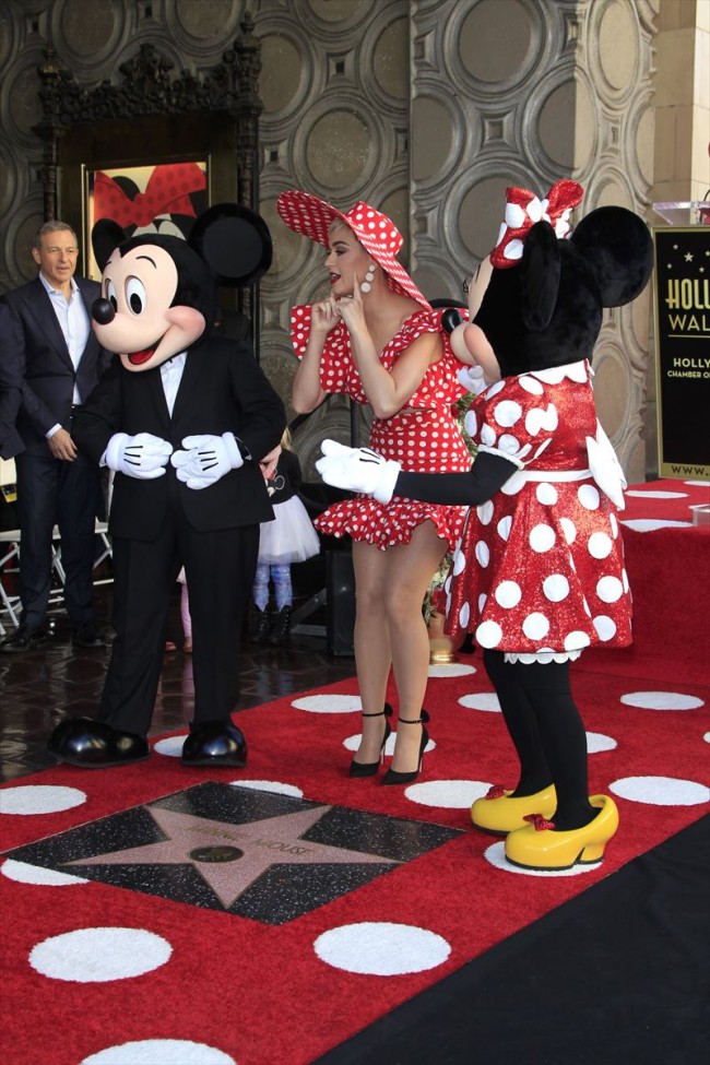 ケイティ・ペリー、Katy Perry （Star on the Hollywood Walk of Fame for Minnie Mouse， 2018）