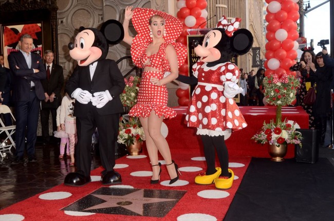 ケイティ・ペリー、Katy Perry （Star on the Hollywood Walk of Fame for Minnie Mouse， 2018）