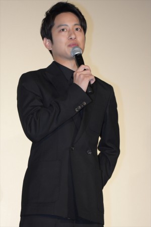 溝端淳平、『祈りの幕が下りる時』初日舞台挨拶に登壇