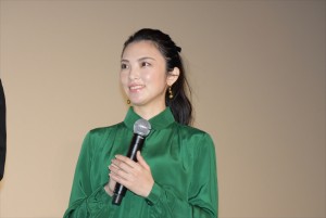 田中麗奈、『祈りの幕が下りる時』初日舞台挨拶に登壇