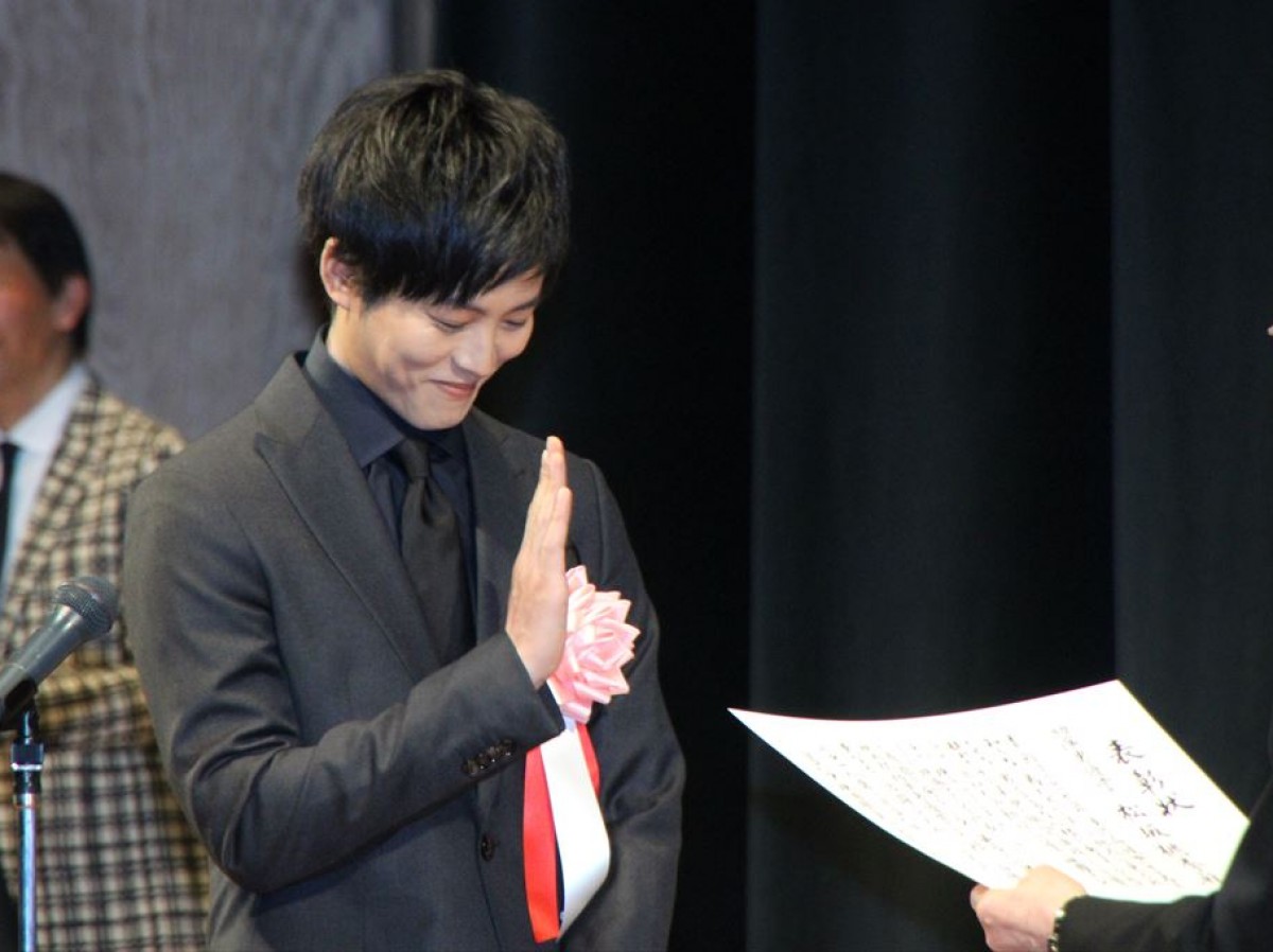 「第39回ヨコハマ映画祭」池松壮亮が主演男優賞、蒼井優は2度目の主演女優賞に輝く