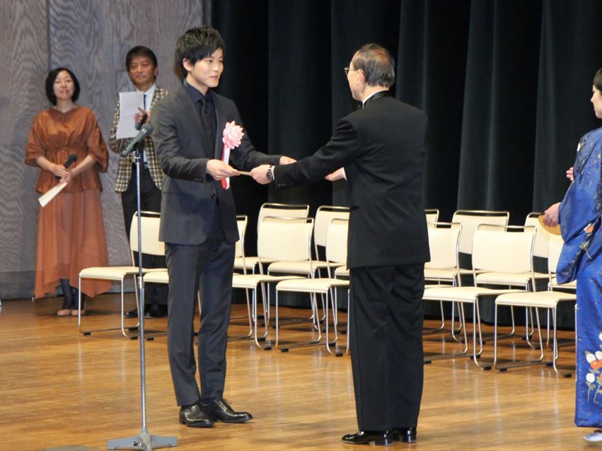 「第39回ヨコハマ映画祭」池松壮亮が主演男優賞、蒼井優は2度目の主演女優賞に輝く