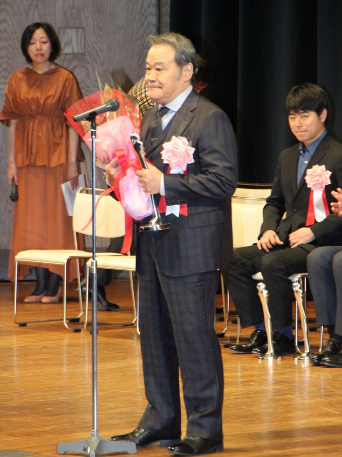 「第39回ヨコハマ映画祭」池松壮亮が主演男優賞、蒼井優は2度目の主演女優賞に輝く