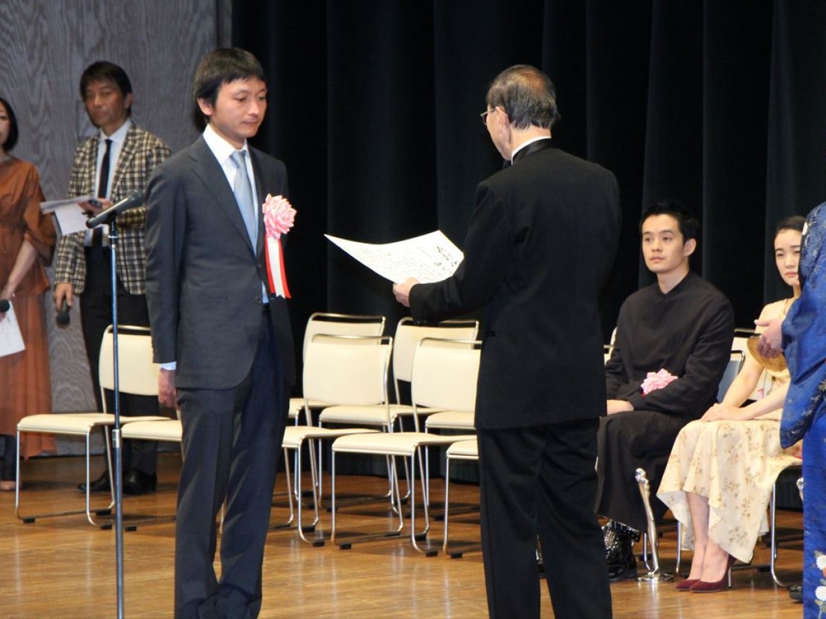 「第39回ヨコハマ映画祭」池松壮亮が主演男優賞、蒼井優は2度目の主演女優賞に輝く