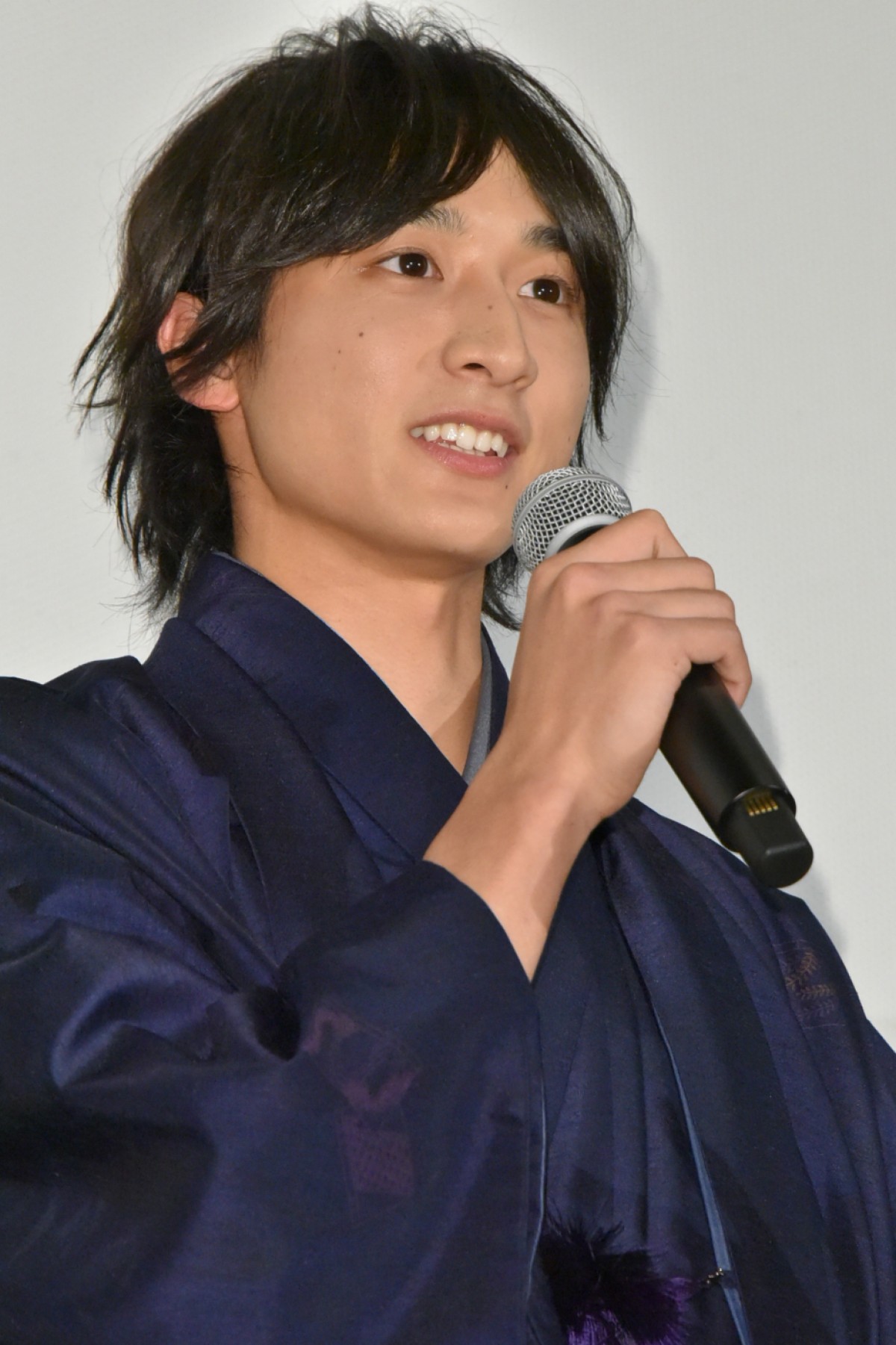 福士蒼汰、中山優馬＆若山耀人にお兄ちゃんぶりを賞賛され“照れ笑顔”