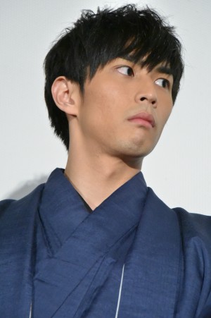 市川知宏、『曇天に笑う』完成披露舞台挨拶に登壇