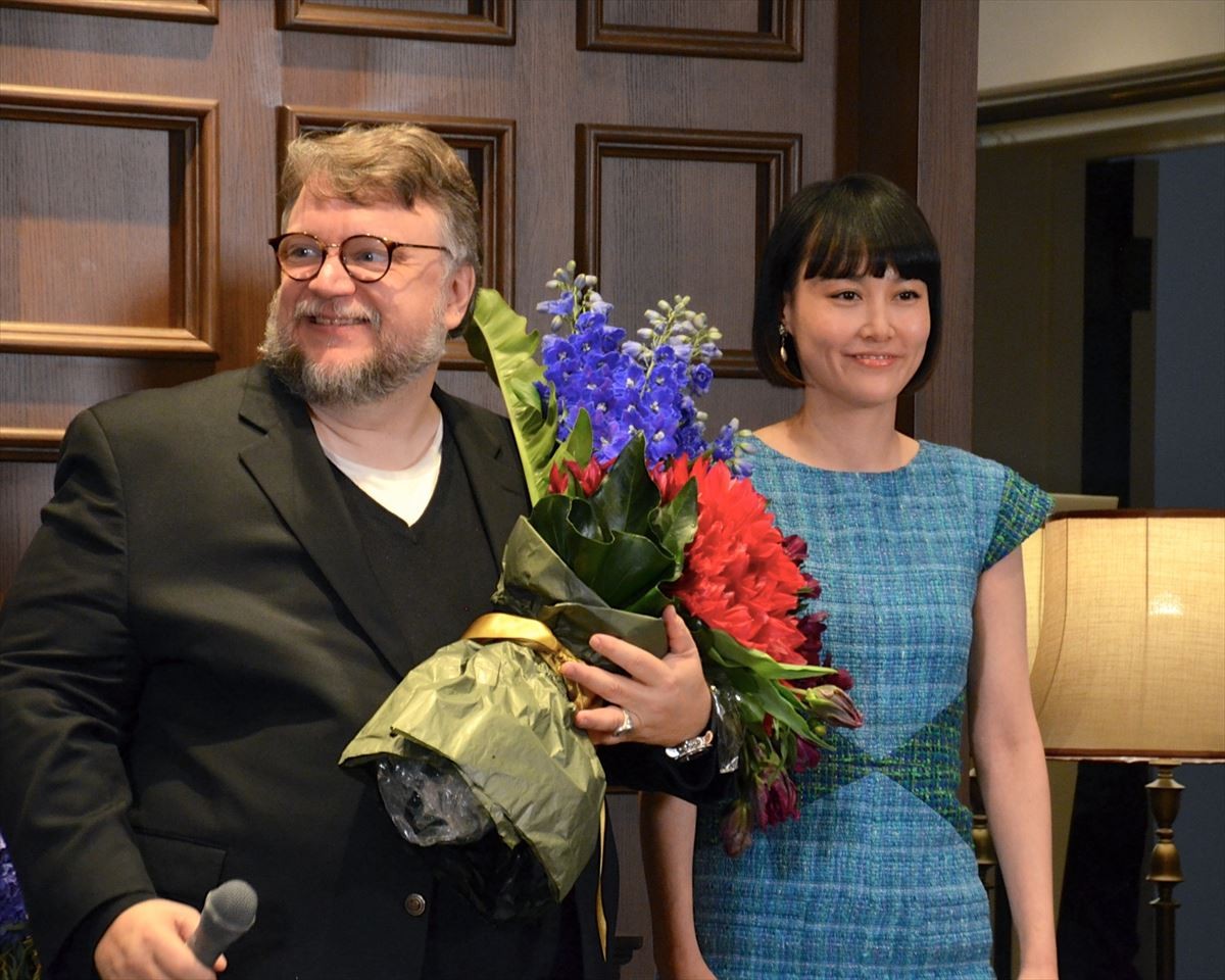 菊地凛子、恩師ギレルモ・デル・トロ監督最新作に感動！「究極のラブストーリー」