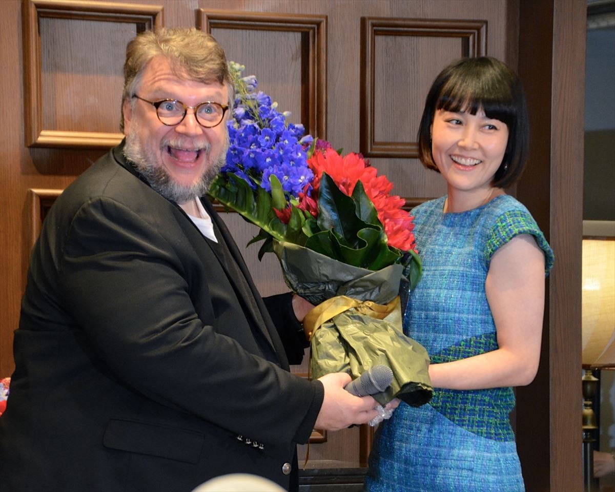 菊地凛子、恩師ギレルモ・デル・トロ監督最新作に感動！「究極のラブストーリー」