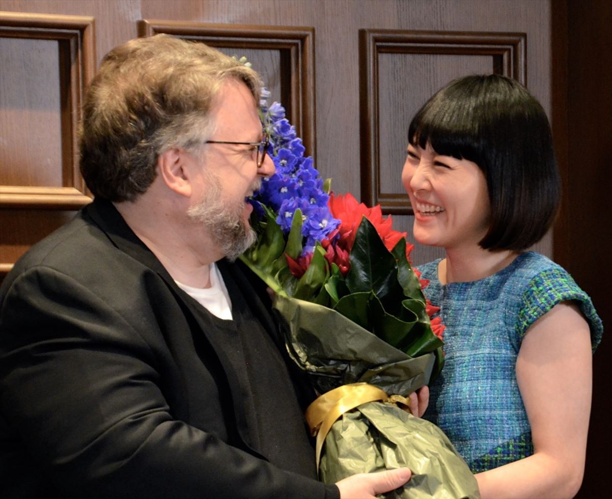 菊地凛子、恩師ギレルモ・デル・トロ監督最新作に感動！「究極のラブストーリー」