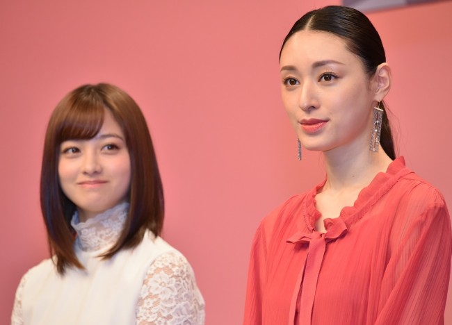 『FINAL CUT』で美人姉妹を演じる橋本環奈と栗山千明