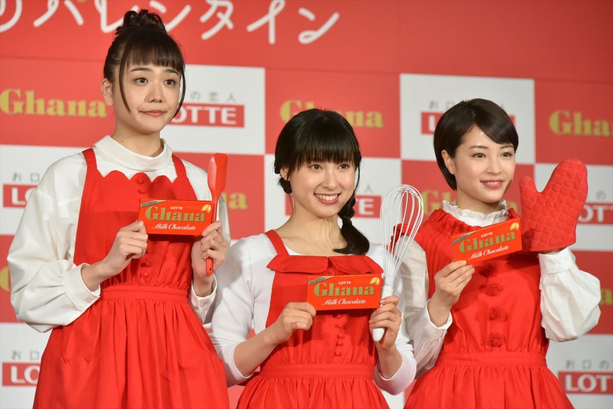 土屋太鳳、広瀬すず＆松井愛莉の手作り誕生日ケーキに感激「生きててよかった！」