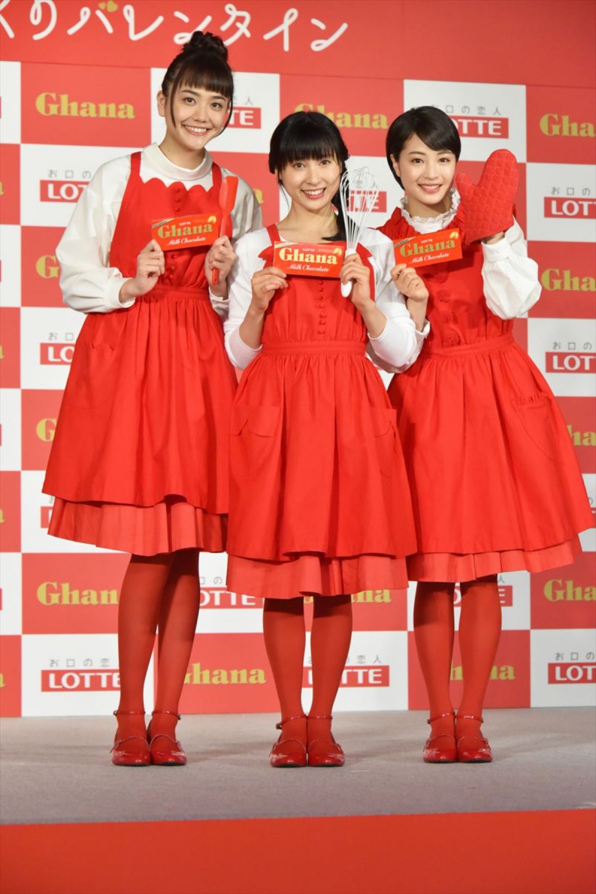 土屋太鳳、広瀬すず＆松井愛莉の手作り誕生日ケーキに感激「生きててよかった！」