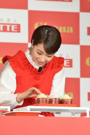 広瀬すず、「ガーナで手づくりバレンタイン～ときめきフォトジェニ教室～」に登場