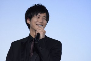 松坂桃李、映画『不能犯』初日舞台挨拶に登壇