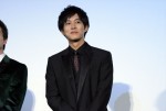 松坂桃李、映画『不能犯』初日舞台挨拶に登壇